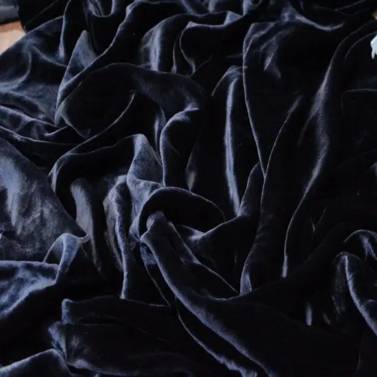 1 Yard Silk Rayon Velvet Fabric 45 Inches Width Midnight Blue {1}