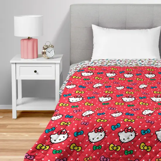 Sanrio Hello Kitty and Friends Quilted Blanket Kitty Pink {10}