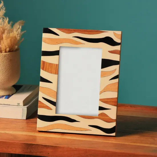 Wave Inlay Photo Frame (Ivory & Black) {4}