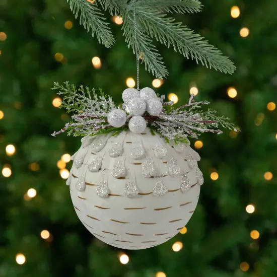 Northlight 4" Cedar and Berries White Glass Christmas Ornament {1}