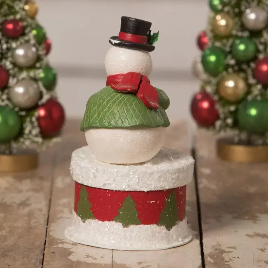 Old Friend on Box 7.5" {4}