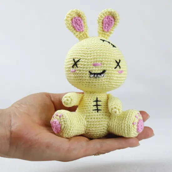 Creepigurumi: 14 Kawaii Amigurumi Creatures to Crochet-160 Pages {2}