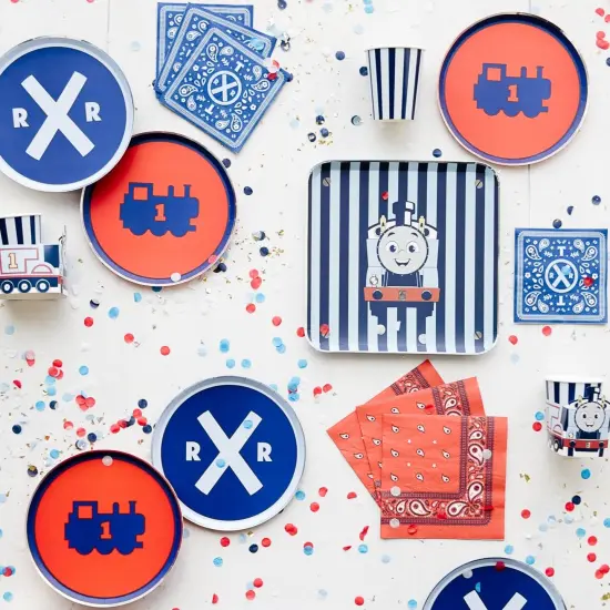 THOMAS & FRIENDS&trade; LARGE STRIPE PLATES {4}