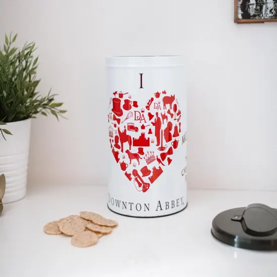 Downton Abbey Biscuit Tin {6}