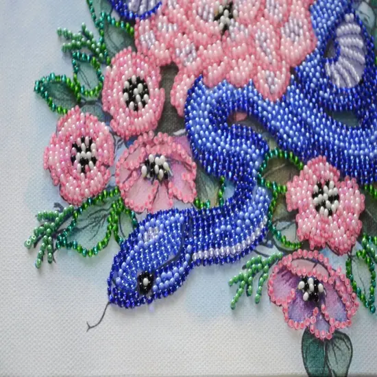 Mid-sized bead embroidery kit - Embrace of nature {2}