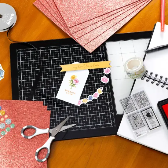 Harmony Diamond Chic Glitter Cardstock 8.5"X11" 20/Pkg-Scarlet {4}