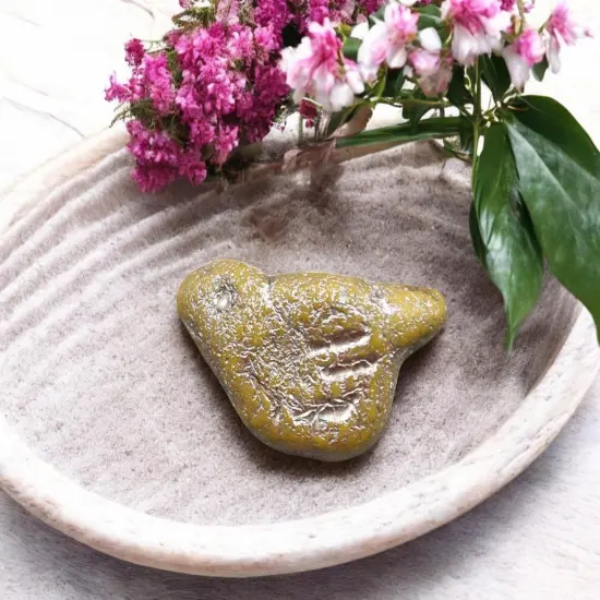 *6* 11x22mm Platinum Washed Etched Matte Goldenrod Bird Beads {3}