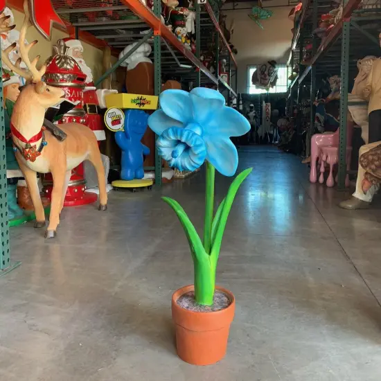 Small Blue Narcis In Pot Flower Statue {5}