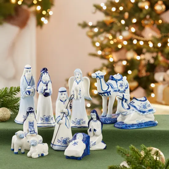 Porcelain Delft Nativity Set with 11 Pieces {1}