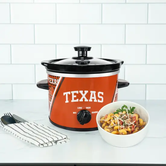 Uncanny Brands Texas Longhorns 2-Qt Slow Cooker {1}