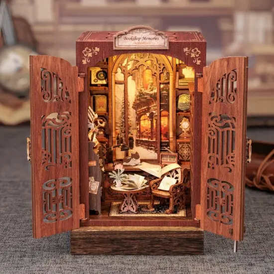 Miniature Wizardi Roombox Kit - Bookshop Memories Dollhouse Kit {4}