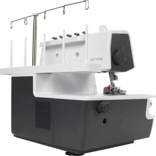 Bernette 48 FUNLOCK Serger Coverstitch Machine {4}