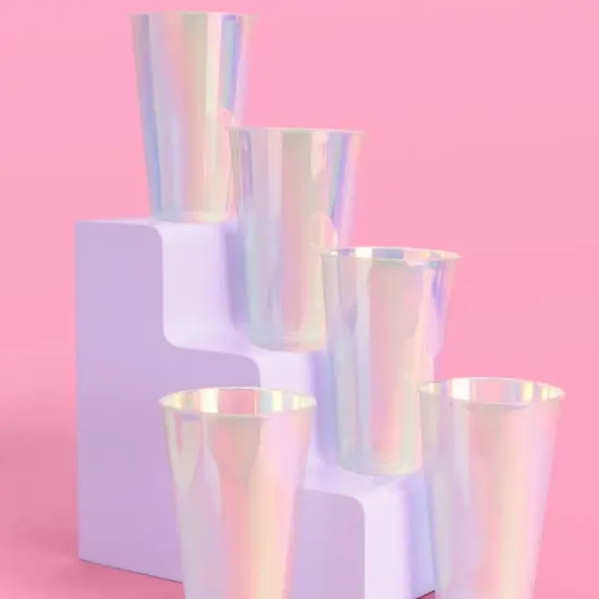 IRIDESCENT PLASTIC PARTY CUPS {2}