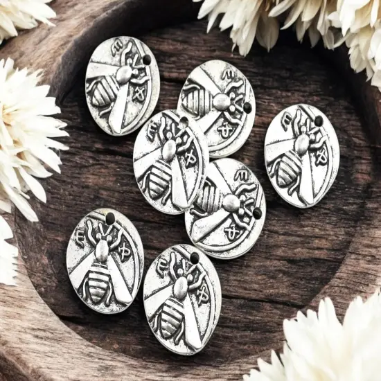 *10* 20mm Antique Silver Bee Charms {3}