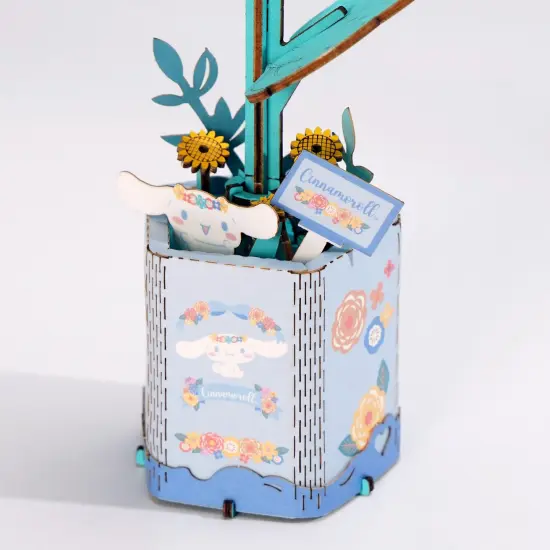 Hello Kitty&reg; and Friends Cinnamoroll Sunflower - 3D Wooden Flower Puzzle {4}