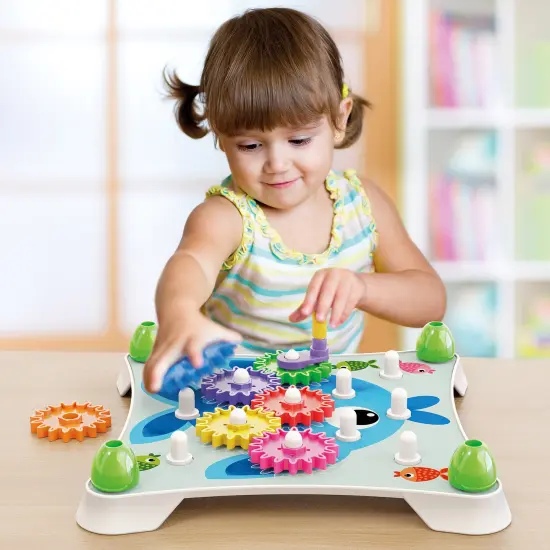 Quercetti: Peggy Gears - 13pc Interactive Cogwheel Construction Toy, Peg Board, 2-Sided Cards w/ 6 Scenes, Preschool Educational Play, Toddler-Kids 2+ {6}