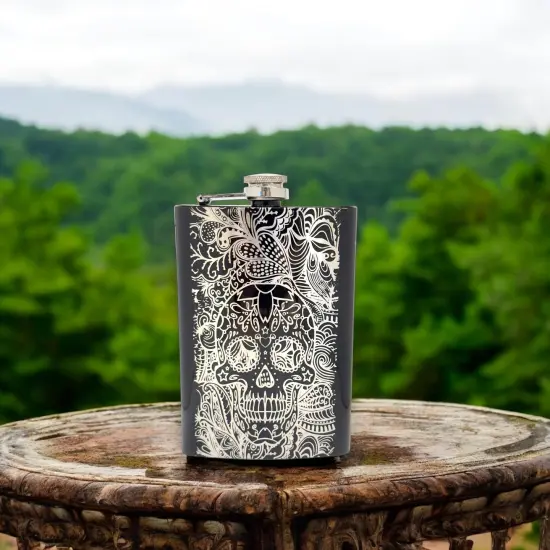 8oz BLACK Sugar Skull Pattern Flask {3}