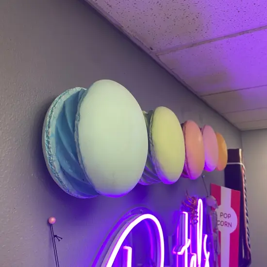 Small Macaroon Set Over Sized Statue {4}