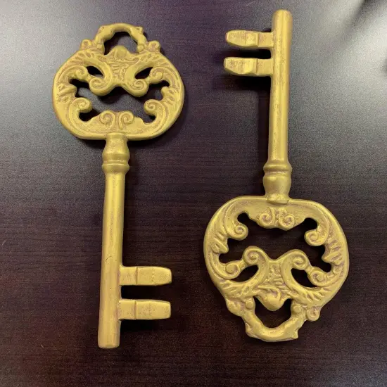 Small Gold Keys Set of 2 Over Sized Statues {5}