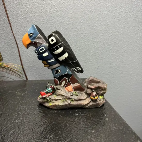 Indian Totem Wine Bottle Holder Statue {2}