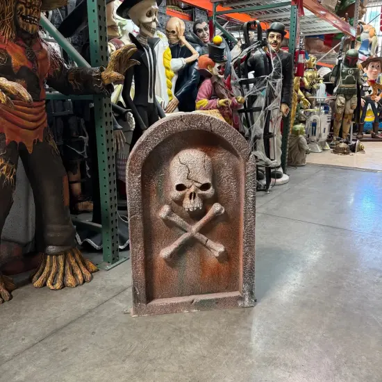 Gravestone With Skull Tombstone Statue {3}
