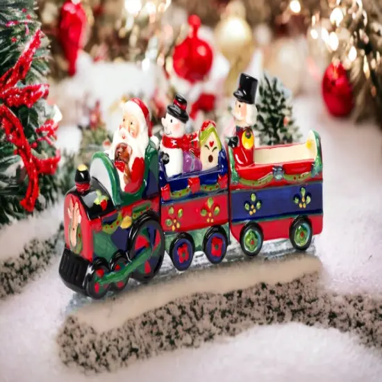 Ceramic Christmas Train Salt & Pepper And Box ( Set Of 3 ), Home D&eacute;cor, Gift for Her, Gift for Mom, Kitchen D&eacute;cor {1}