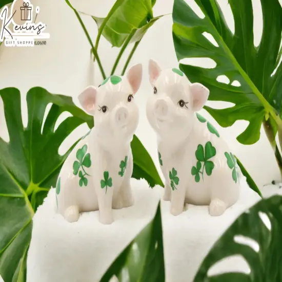 Ceramic Pigs with Shamrock Design Salt and Pepper Shakers, Gift for Her, Gift for Mom, Kitchen D&eacute;cor, Irish Saint Patrick&rsquo;s Day D&eacute;cor {3}