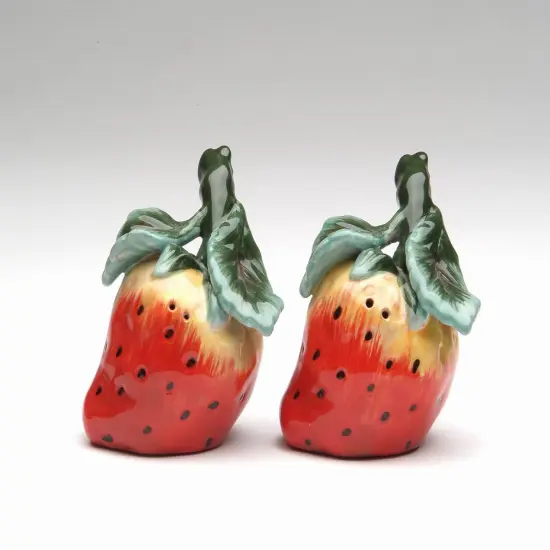 Hand Painted Ceramic Strawberry Salt & Pepper Shakers, Home D&eacute;cor, Gift for Her, Gift for Mom, Kitchen D&eacute;cor, Farmhouse D&eacute;cor {3}