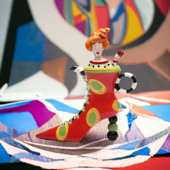 Ceramic Lady on Red High Heel Shoes Teapot, Gift for Her, Gift for Mom, Kitchen D&eacute;cor, Tea Party D&eacute;cor, Caf&eacute; D&eacute;cor {1}