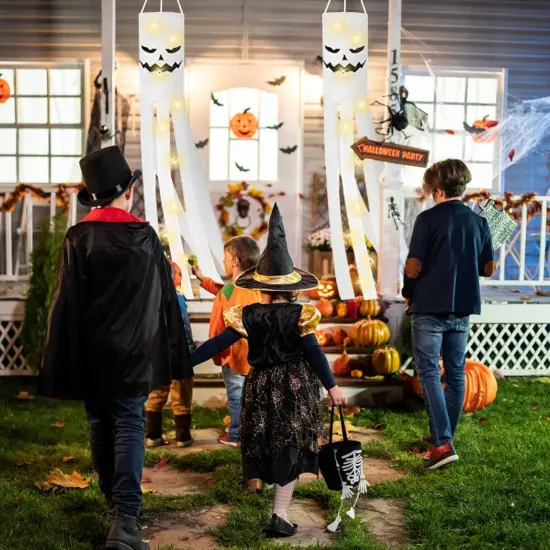 2pcs - Halloween Ghost Windsocks Flag with Lights {3}
