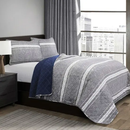 Queen Grey Navy Cotton Reversible Quilt Set with Shams {1}