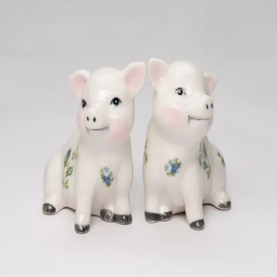 Ceramic Victorian Pig With Blue Rose Pattern Salt And Pepper Shakers, Farm Country House Decor, Gift for Mom {5}