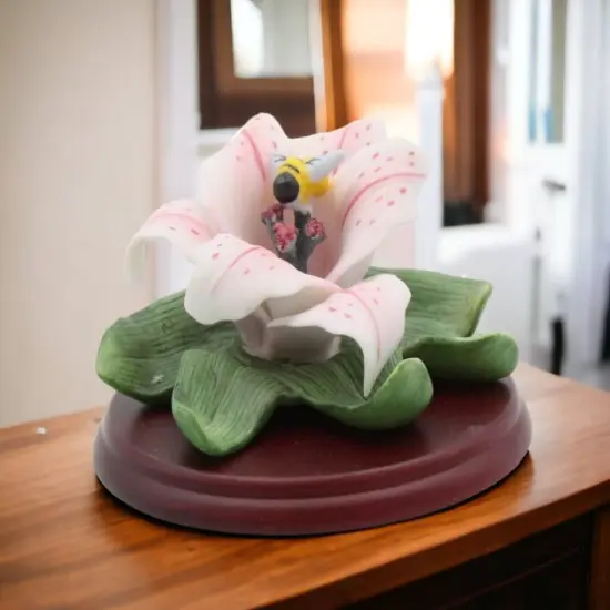 Ceramic Cala Lily Flower with Bumblebee Figurine on Wood Base, Home D&eacute;cor, Gift for Her, Gift for Mom, Nature Lover Gift {1}