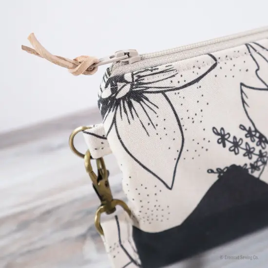 Crosscut Sewing Co.&reg; Wristlet Sewing Kit - Beginner Sewing Project Kit Diamond {5}