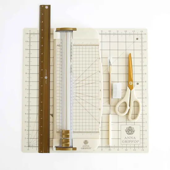 Essential Tool Set {1}