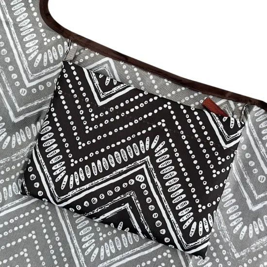 Wrapables Large Foldable Tote Nylon Reusable Grocery Bags, Intricate Chevron {6}
