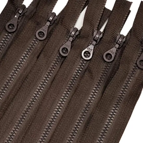 Deep Brown Molded Plastic Zipper D4 18 Inches Open Bottom Separating {1}