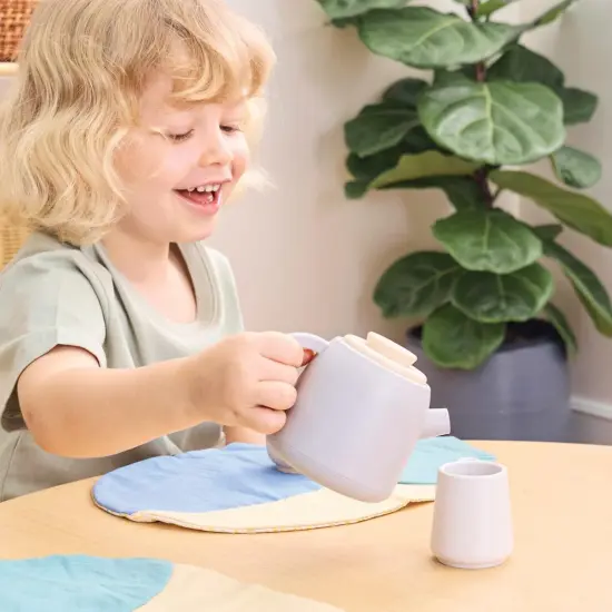 Kaplan Early Learning Company Teapot and Cups Set {5}