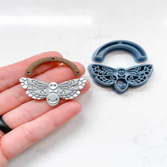 DEATH MOTH ARCH SET | HALLOWEEN 2025 | CLAY CUTTERS {2}