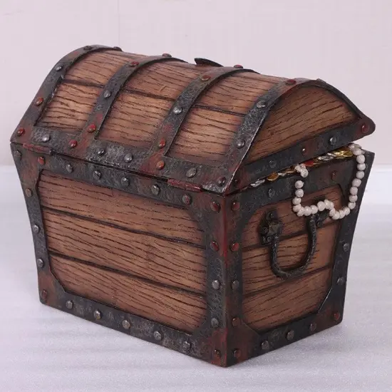 Small Pirate Treasure Chest Statue {5}