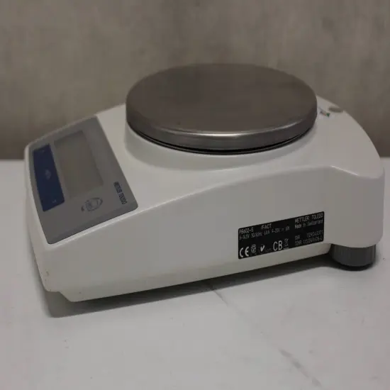 Uline Balance Scale 5.7" Round Accurate Weighing with 220 g Capacity and 0.01 g Precision {6}