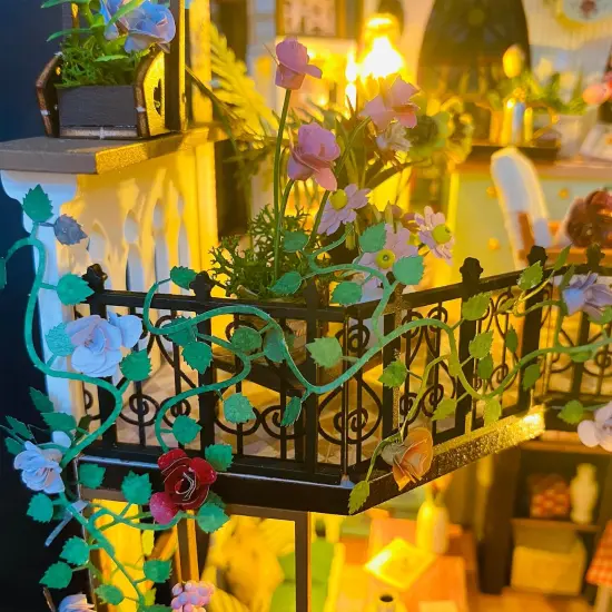 Miniature Wizardi Roombox Kit - Flower Lover Dollhouse Kit {4}