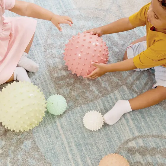 Kaplan Early Learning Company Sensory Balls - Set of 6 {5}