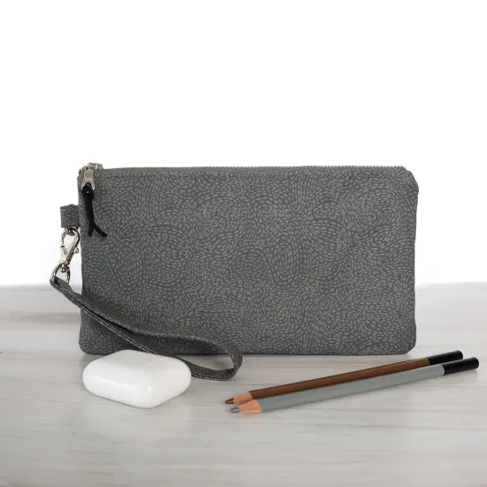 Crosscut Sewing Co.&reg; Wristlet Sewing Kit - Beginner Sewing Project Kit Waved gray {5}