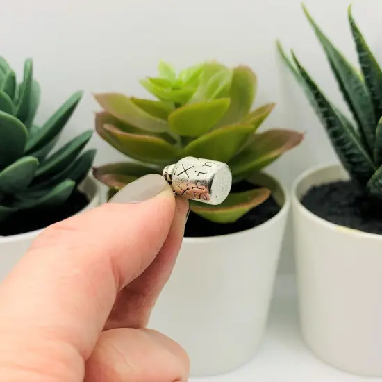 Moonshine XXX 3D Jugs, 16x9mm {4}