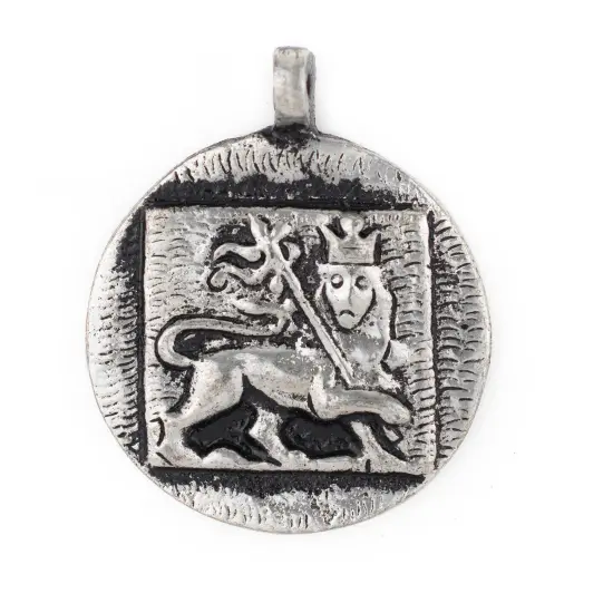 The Bead Chest Silver Circular Lion of Judah Pendant {1}