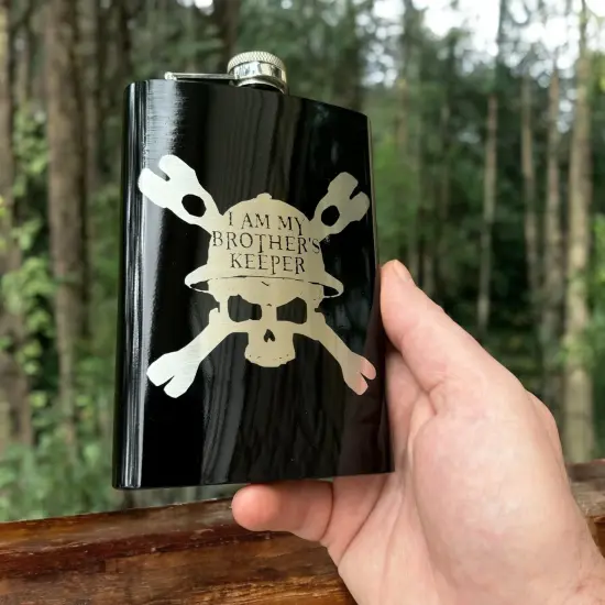 8oz BLACK Helmet Brothers Keeper Flask {5}