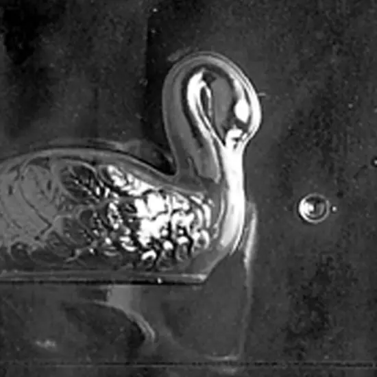 Small 3D Dessert Swan Chocolate Mold {4}