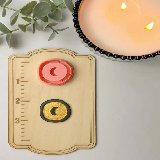 Organic Debossed Moon Round Clay Cutter {5}