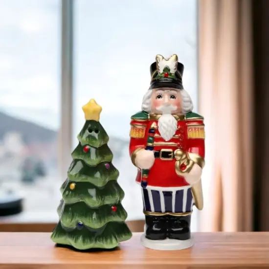 Ceramic Christmas Nutcracker and Tree Salt & Pepper, Home D&eacute;cor, Gift for Her, Gift for Mom, Kitchen D&eacute;cor, Christmas D&eacute;cor {2}